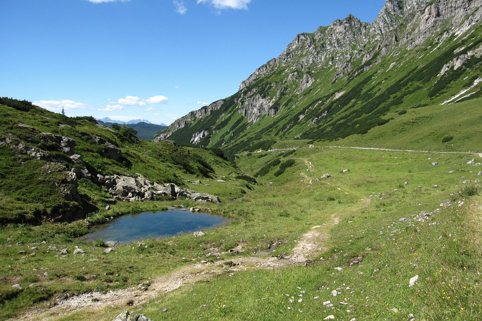 Wanderweg im oberen Bereich